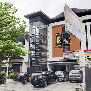 OYO Flagship 90775 I Sleep Hotel Bandung